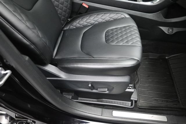 Certified 2024 Ford Edge Titanium AWD/4WD image 30