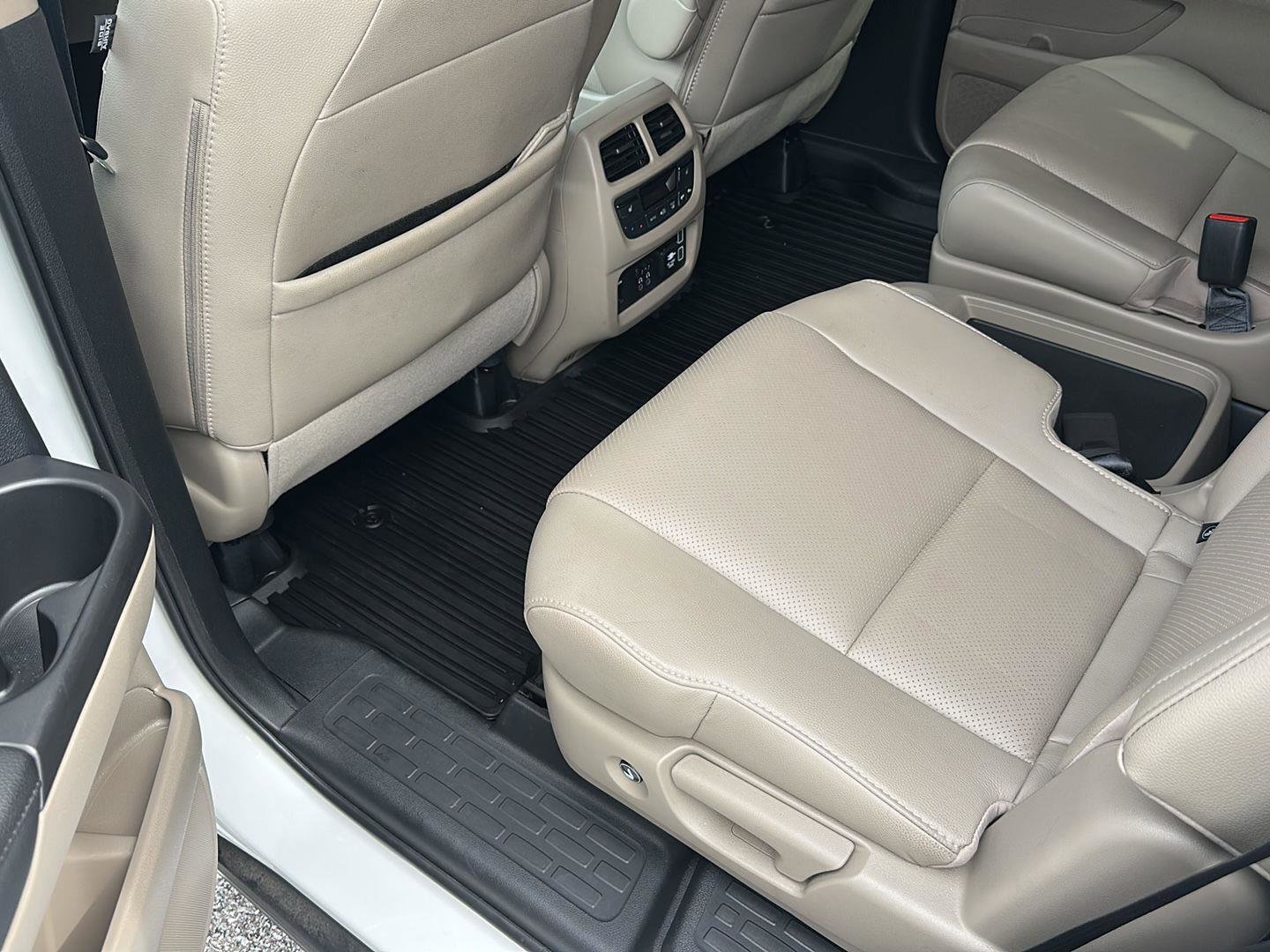 Used 2022 Honda Pilot Elite image 24