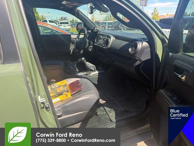 Used 2022 Toyota Tacoma TRD Off-Road w/ TRD Premium Off Road Package AWD/4WD image 9