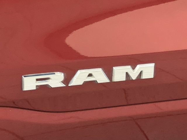Used 2019 RAM 1500 Laramie AWD/4WD image 18