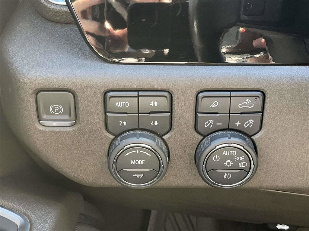 Used 2023 Chevrolet Silverado 1500 LTZ w/ LTZ Convenience Package II image 27