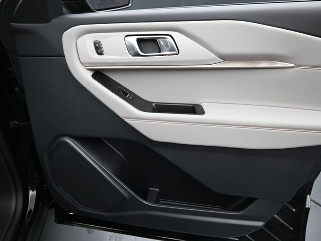 Certified 2025 Ford Explorer Active w/ Active Comfort Package image 31