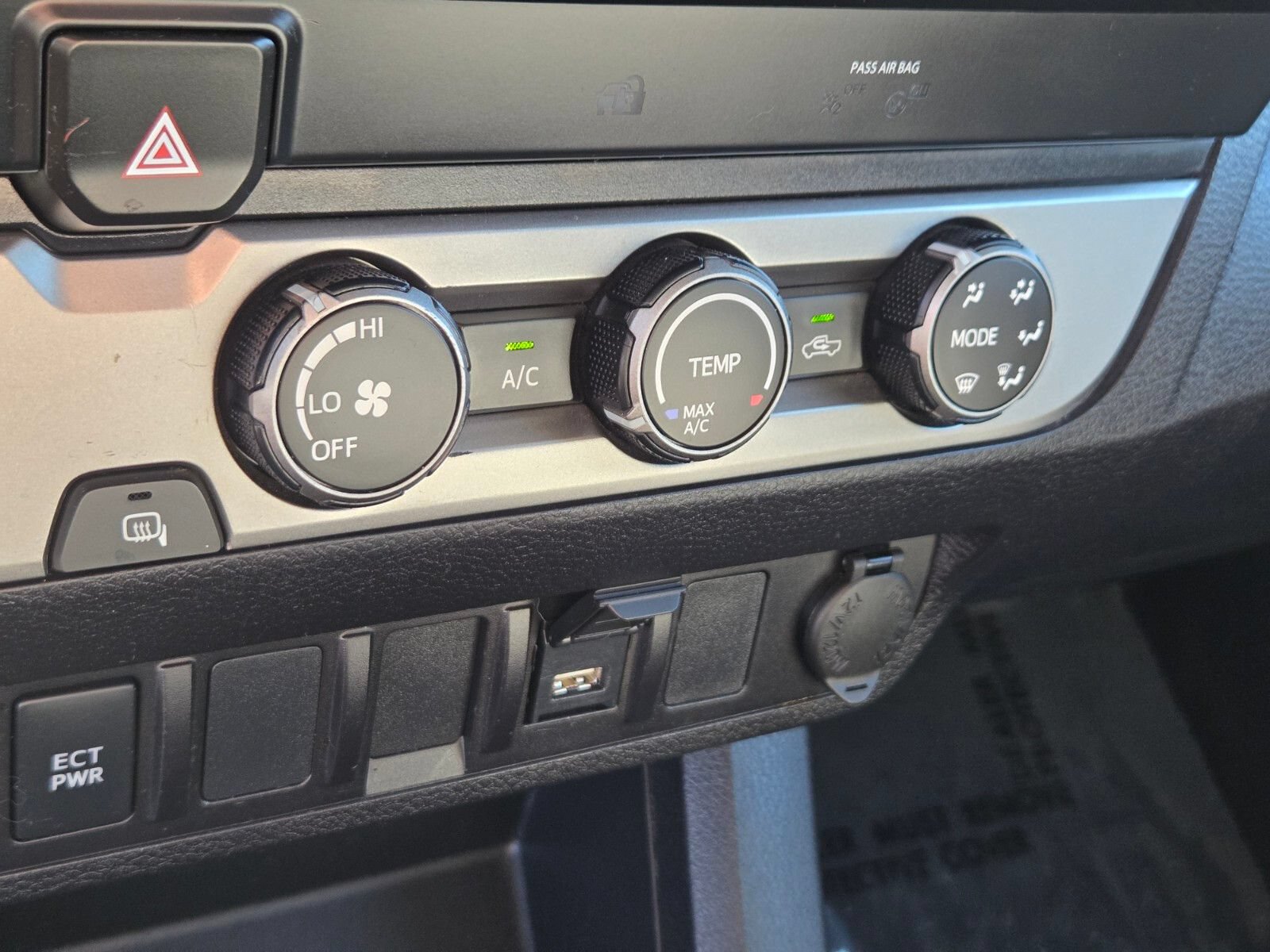 Used 2022 Toyota Tacoma SR RWD image 22