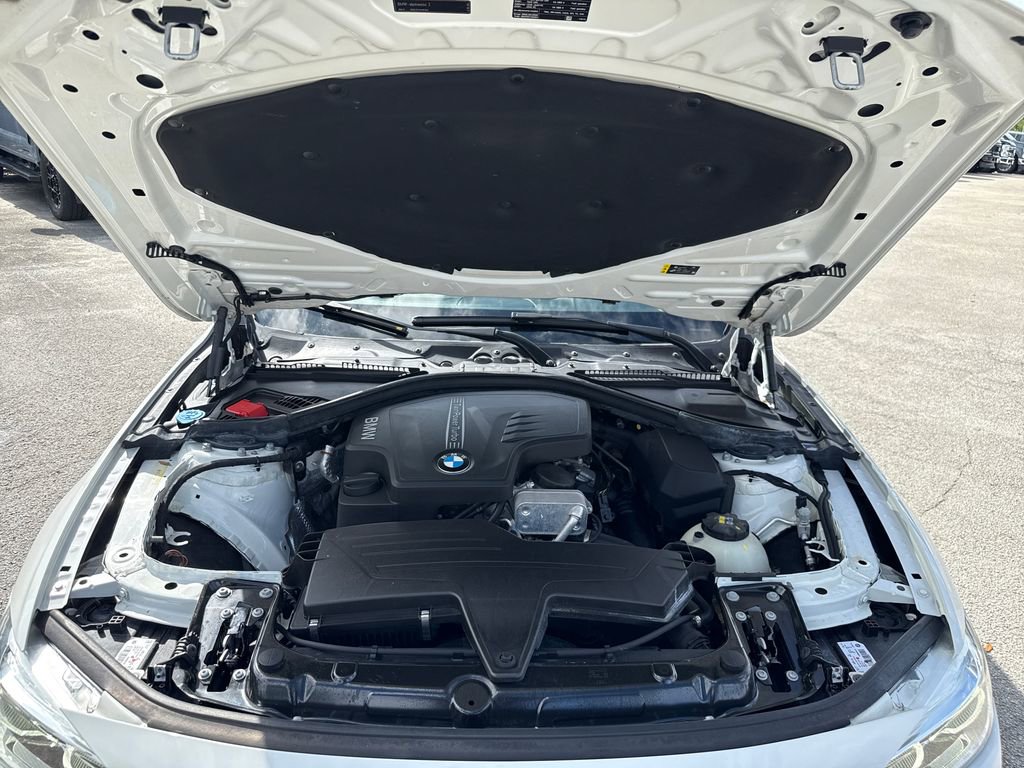 Used 2018 BMW 320i Sedan image 28