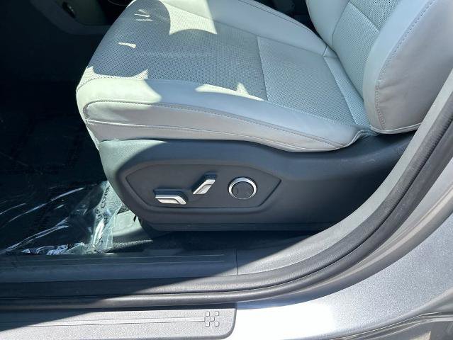 Used 2026 Hyundai Santa Fe SEL FWD image 7