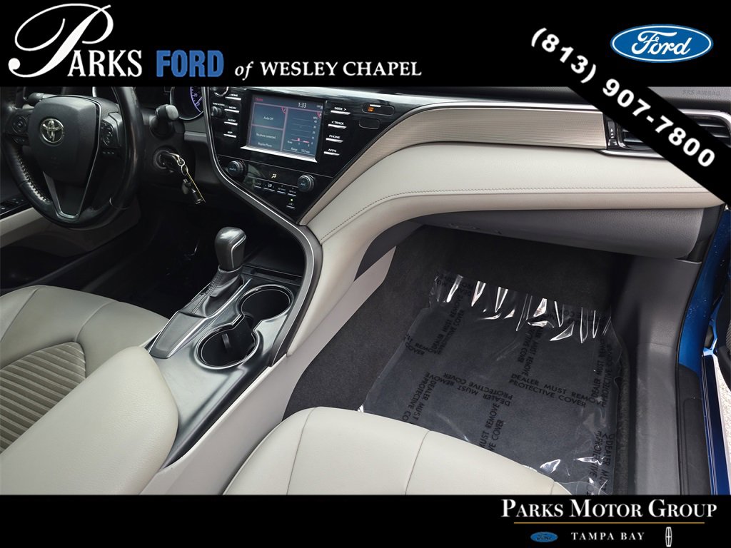 Used 2019 Toyota Camry L image 9