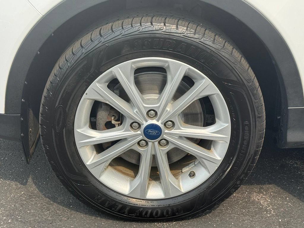 Certified 2019 Ford Escape SE AWD/4WD image 42