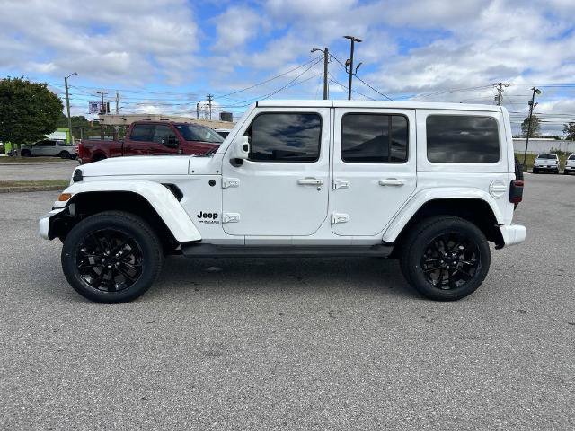 Used 2021 Jeep Wrangler Unlimited Sahara AWD/4WD image 7