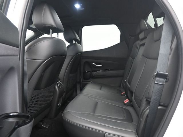 Used 2025 Hyundai Santa Cruz Limited AWD/4WD image 5