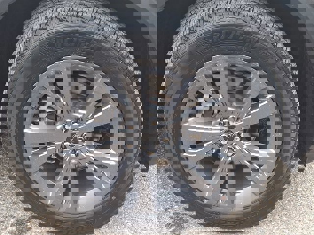 Certified 2023 Ford Explorer XLT w/ Equipment Group 202A image 31