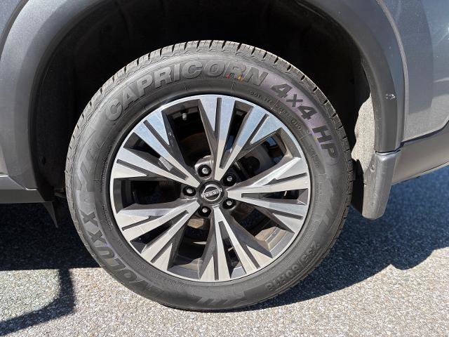 Used 2023 Nissan Rogue SV AWD/4WD image 32