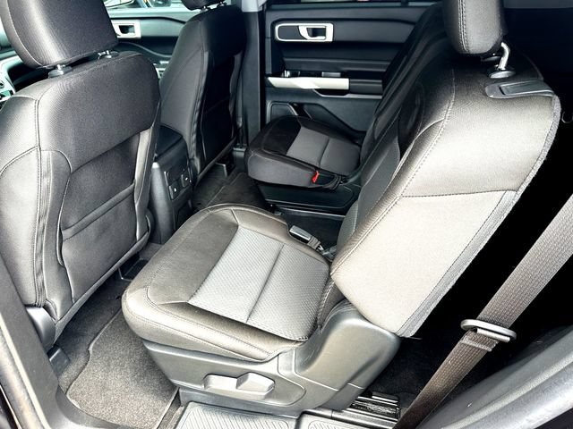 Certified 2023 Ford Explorer XLT RWD image 23