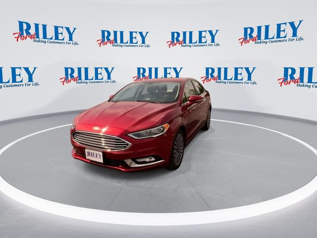Certified 2017 Ford Fusion SE w/ Fusion SE Technology Package FWD image 3