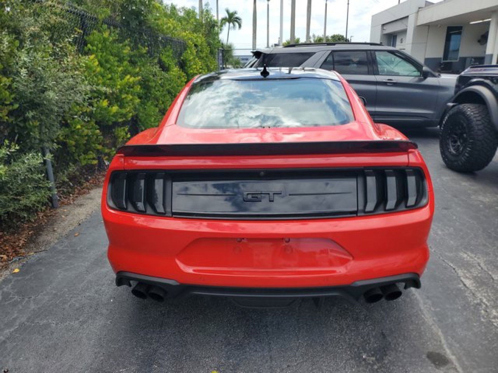Certified 2021 Ford Mustang GT Premium w/ Carbon Sport Interior Package RWD image 6