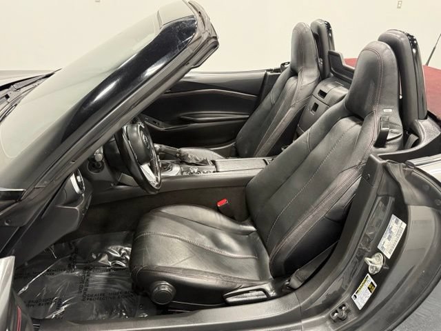 Used 2018 MAZDA MX-5 Miata Grand Touring RWD image 19