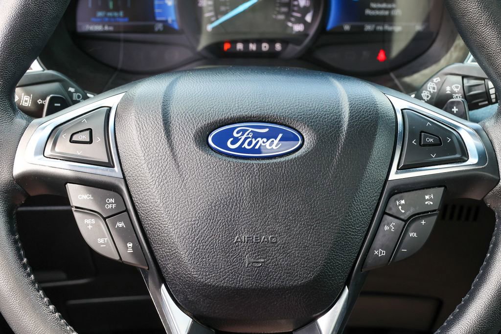 Certified 2021 Ford Edge Titanium w/ Equipment Group 301A AWD/4WD image 9