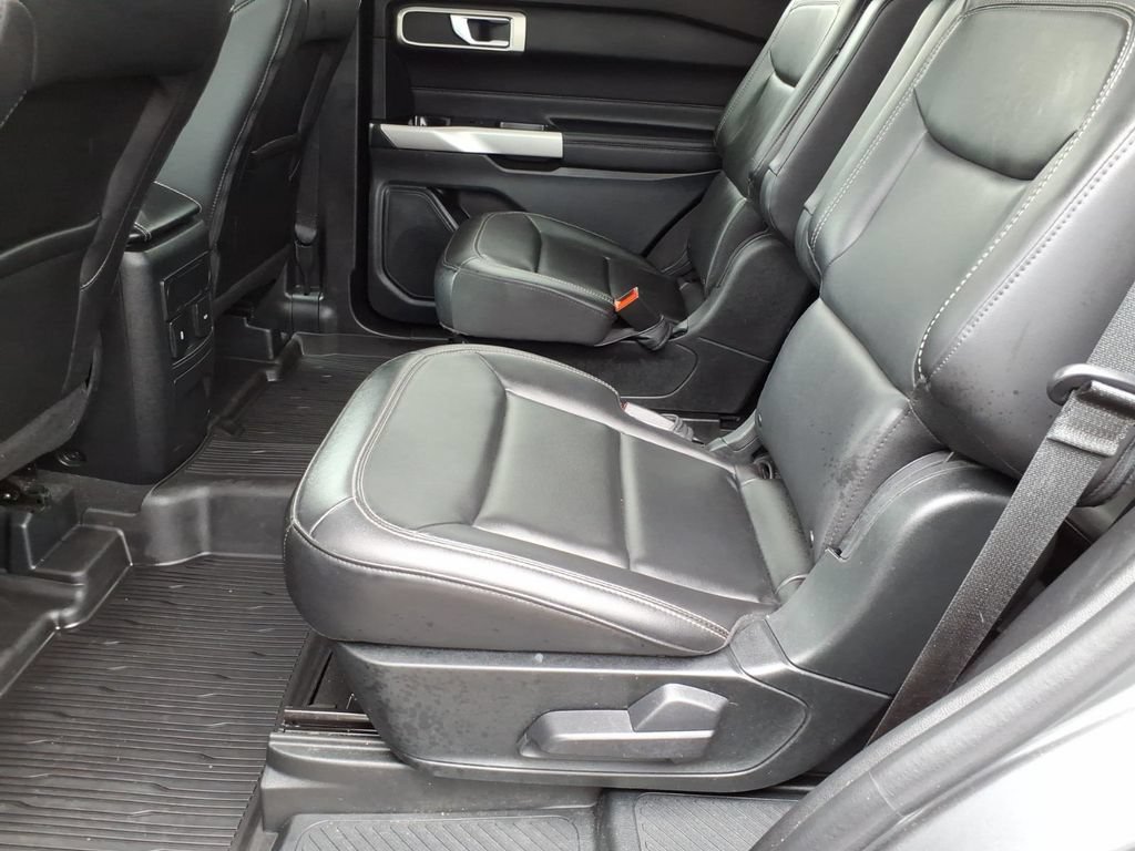 Certified 2023 Ford Explorer XLT w/ Equipment Group 202A AWD/4WD image 12