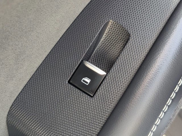 Certified 2025 Ford Mustang Mach-E GT image 32