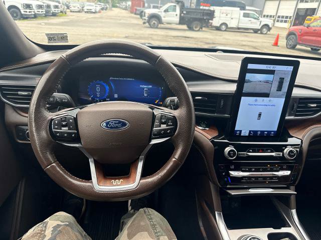 Certified 2021 Ford Explorer King Ranch w/ Premium Technology Package AWD/4WD image 10