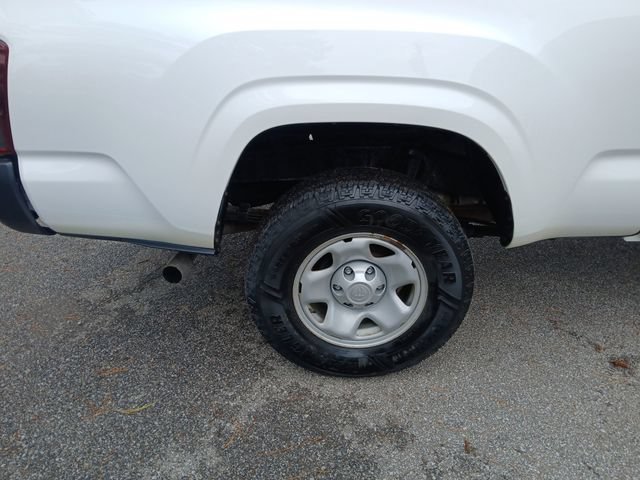 Used 2022 Toyota Tacoma SR AWD/4WD image 11