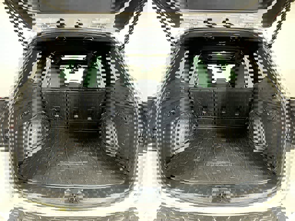 Used 2023 Subaru Forester Wilderness w/ Wilderness Package AWD/4WD image 24