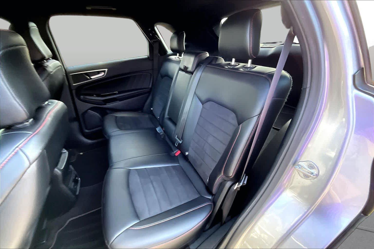 Certified 2020 Ford Edge ST-Line FWD image 21