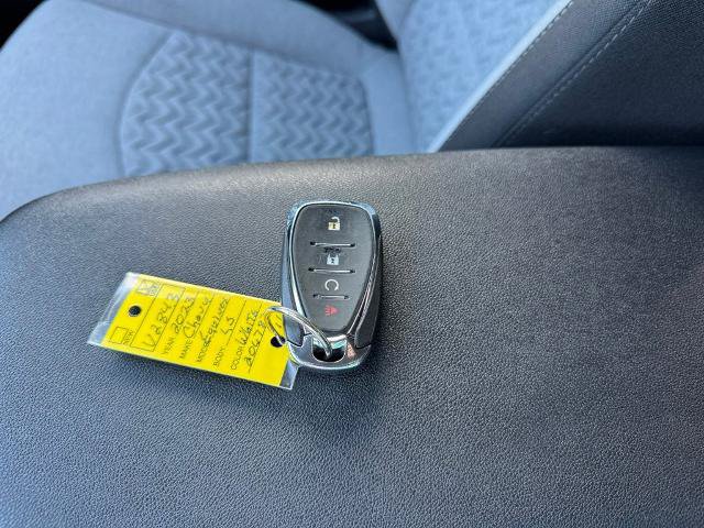 Used 2023 Chevrolet Equinox LS w/ LS Convenience Package AWD/4WD image 17