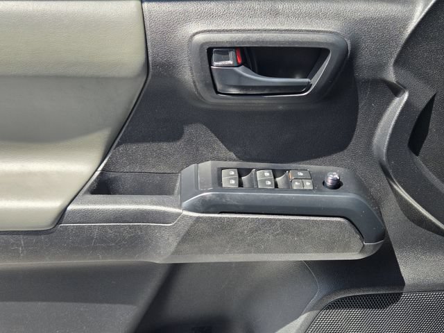 Used 2022 Toyota Tacoma SR AWD/4WD image 21