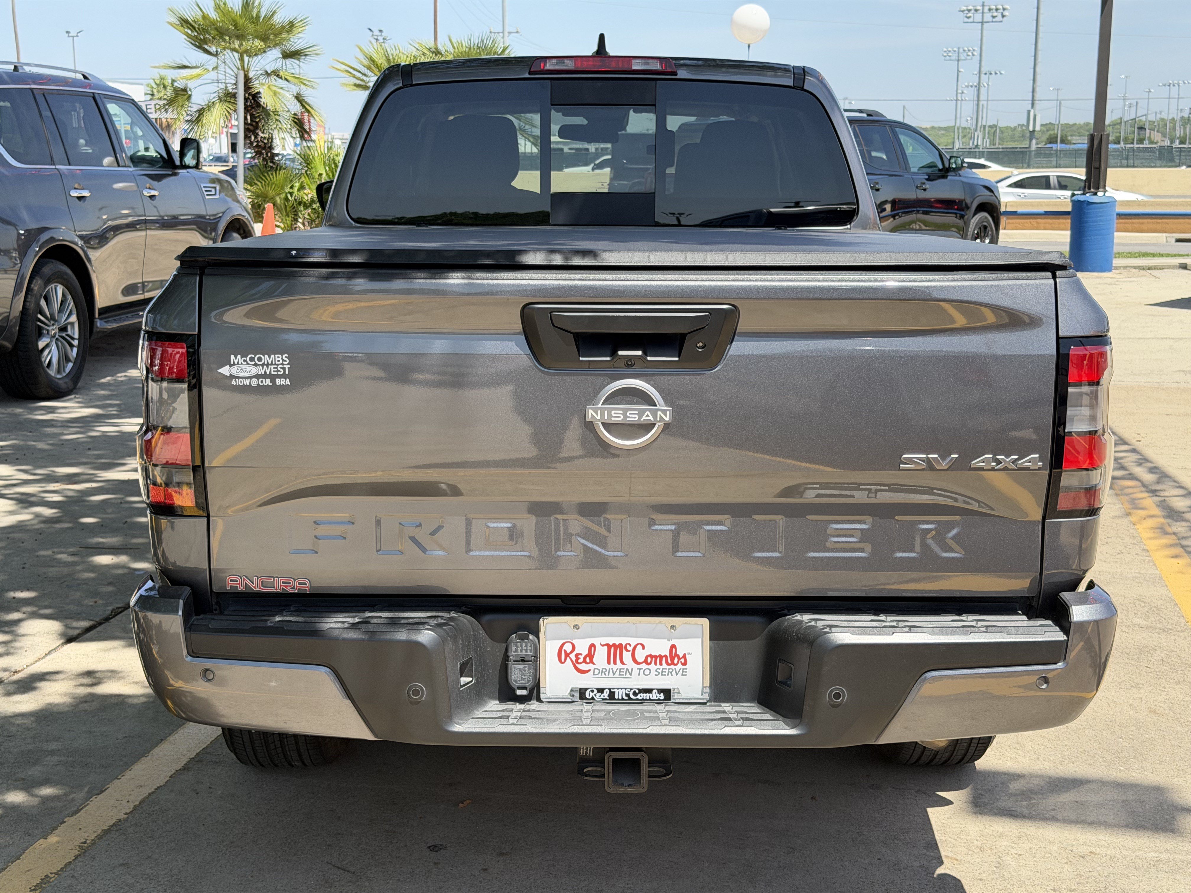 Used 2023 Nissan Frontier SV w/ Technology Package AWD/4WD image 6