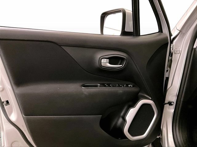 Used 2021 Jeep Renegade Latitude w/ Convenience Group AWD/4WD image 22