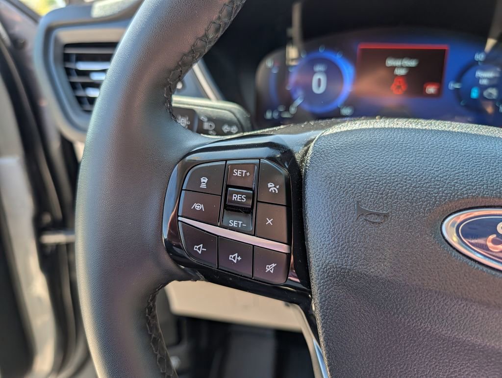 Certified 2022 Ford Escape SEL w/ Technology Package FWD image 9