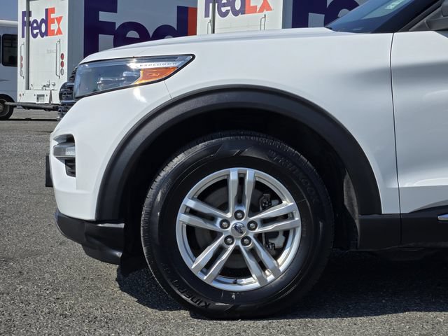 Certified 2020 Ford Explorer XLT w/ Equipment Group 202A RWD image 9