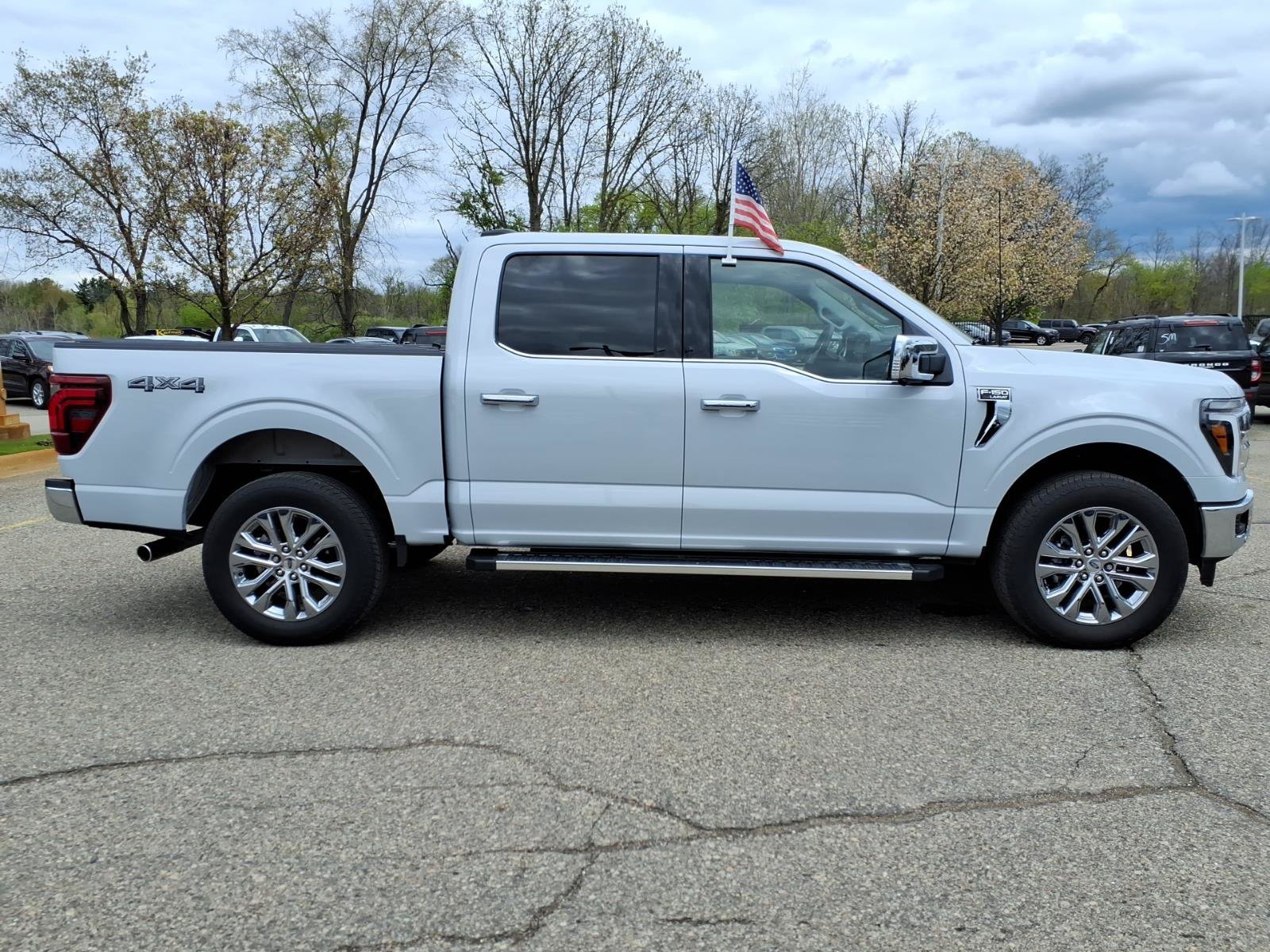 Certified 2025 Ford F150 Lariat w/ Equipment Group 501A Mid AWD/4WD image 9