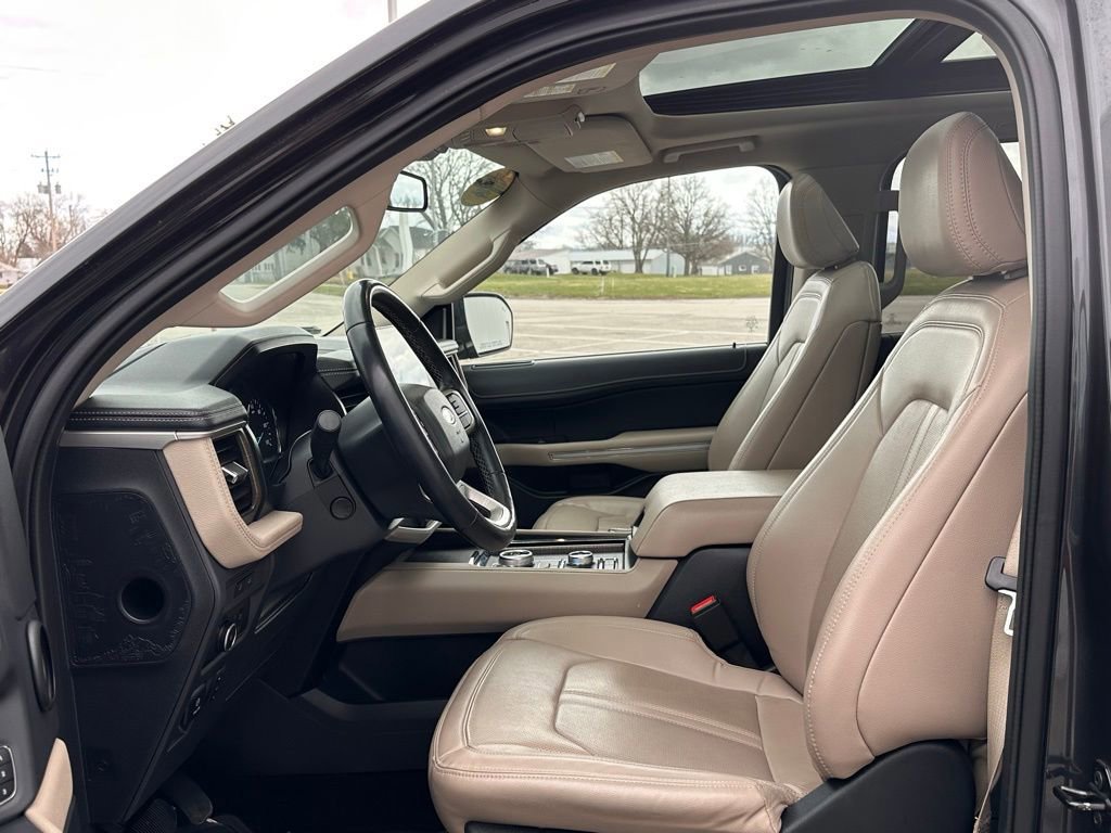 Certified 2023 Ford Expedition Limited image 11