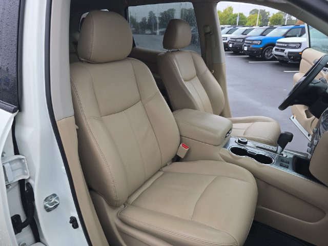 Used 2018 Nissan Pathfinder SL w/ SL Premium Package AWD/4WD image 25