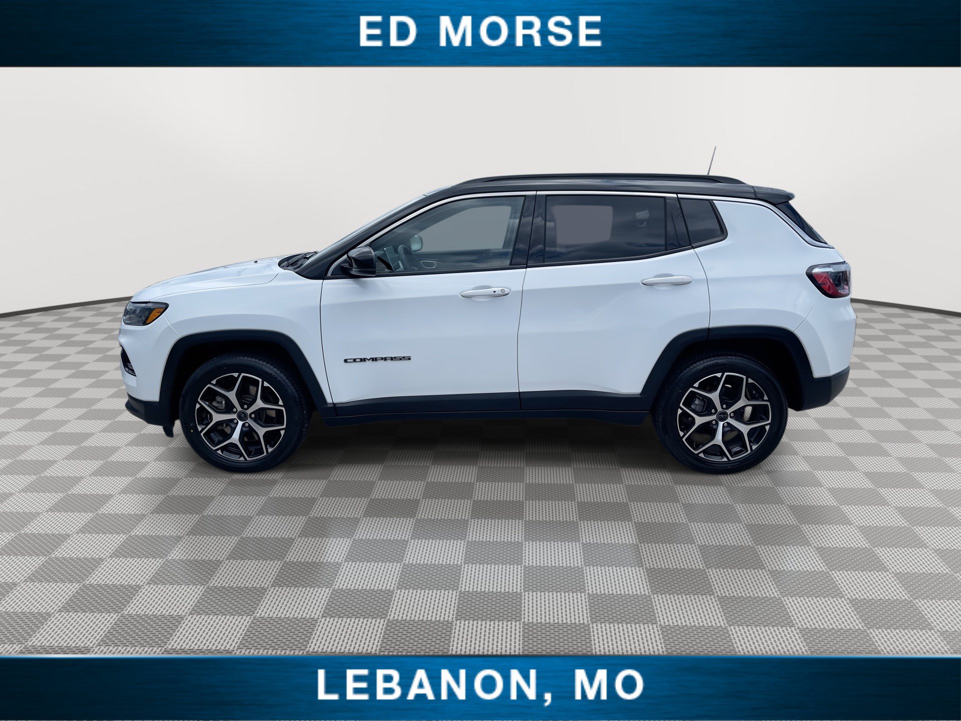 Used 2025 Jeep Compass Limited AWD/4WD image 5