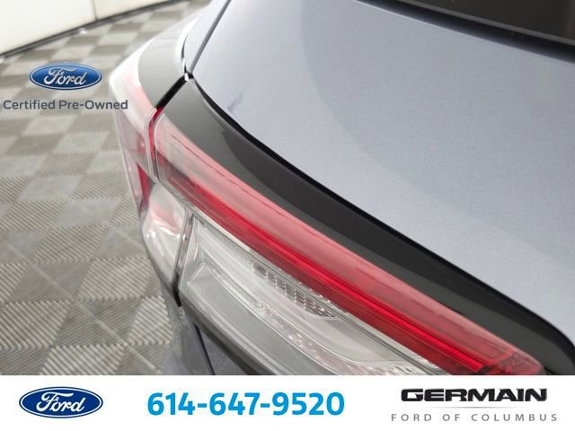 Certified 2022 Ford Escape Titanium AWD/4WD image 16