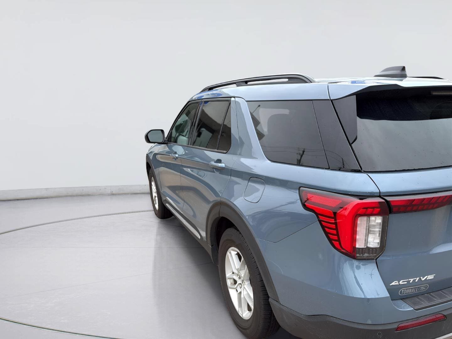 Certified 2025 Ford Explorer Active w/ Active Comfort Package RWD image 7