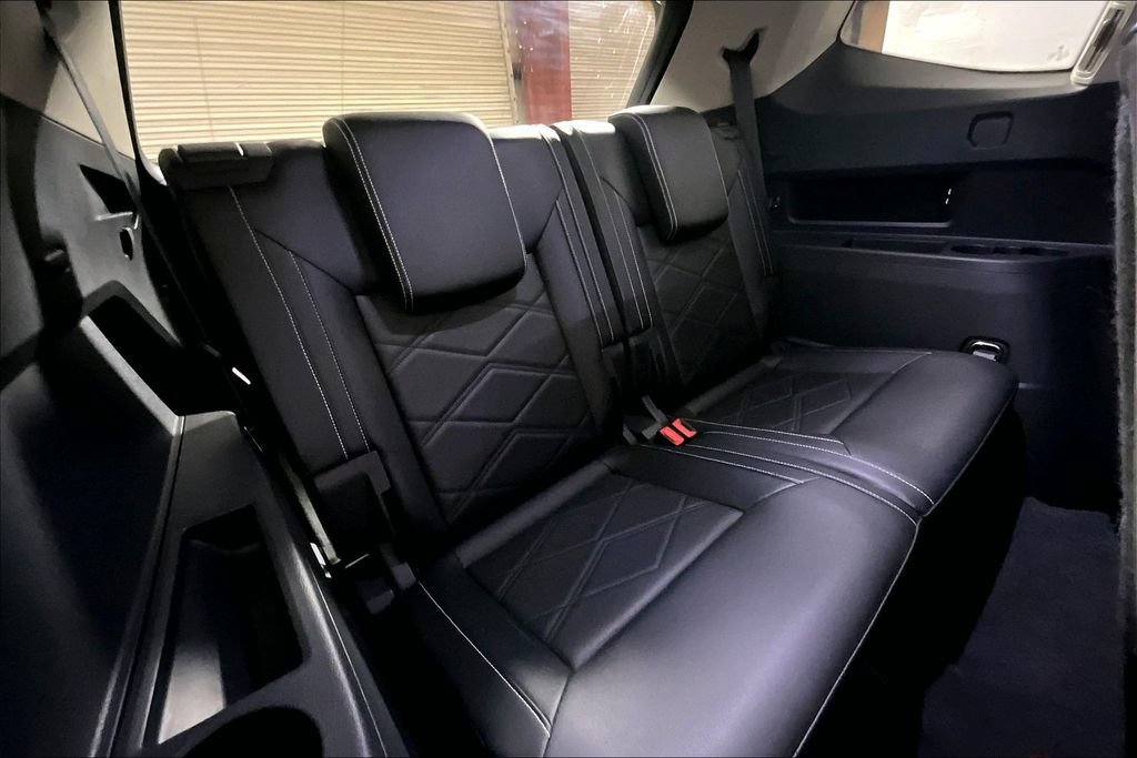 Used 2025 Volkswagen Atlas SE FWD image 23