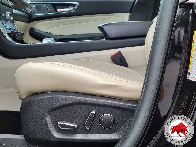 Certified 2019 Ford Edge Titanium w/ Equipment Group 301A FWD image 25