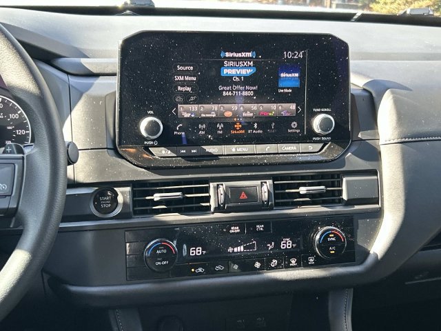Used 2025 Nissan Pathfinder S FWD image 15