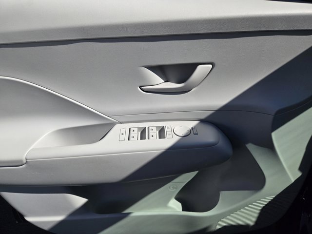 Used 2024 Hyundai Kona SEL FWD image 17