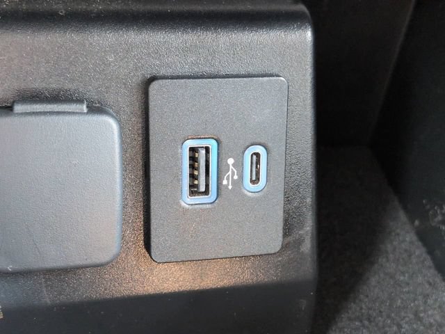 Certified 2022 Ford Explorer 2WD image 24
