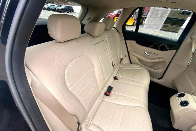 Used 2019 Mercedes-Benz GLC 300 4MATIC image 18