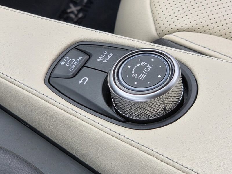 Used 2020 INFINITI QX50 Essential w/ Convenience Package FWD image 28
