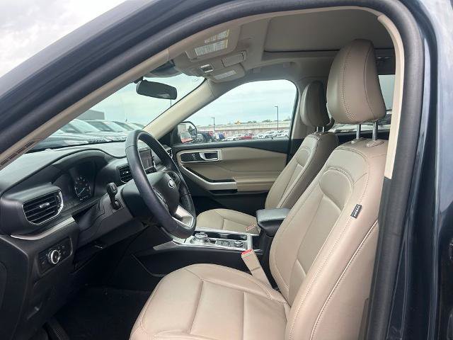 Certified 2023 Ford Explorer XLT w/ Equipment Group 202A AWD/4WD image 11