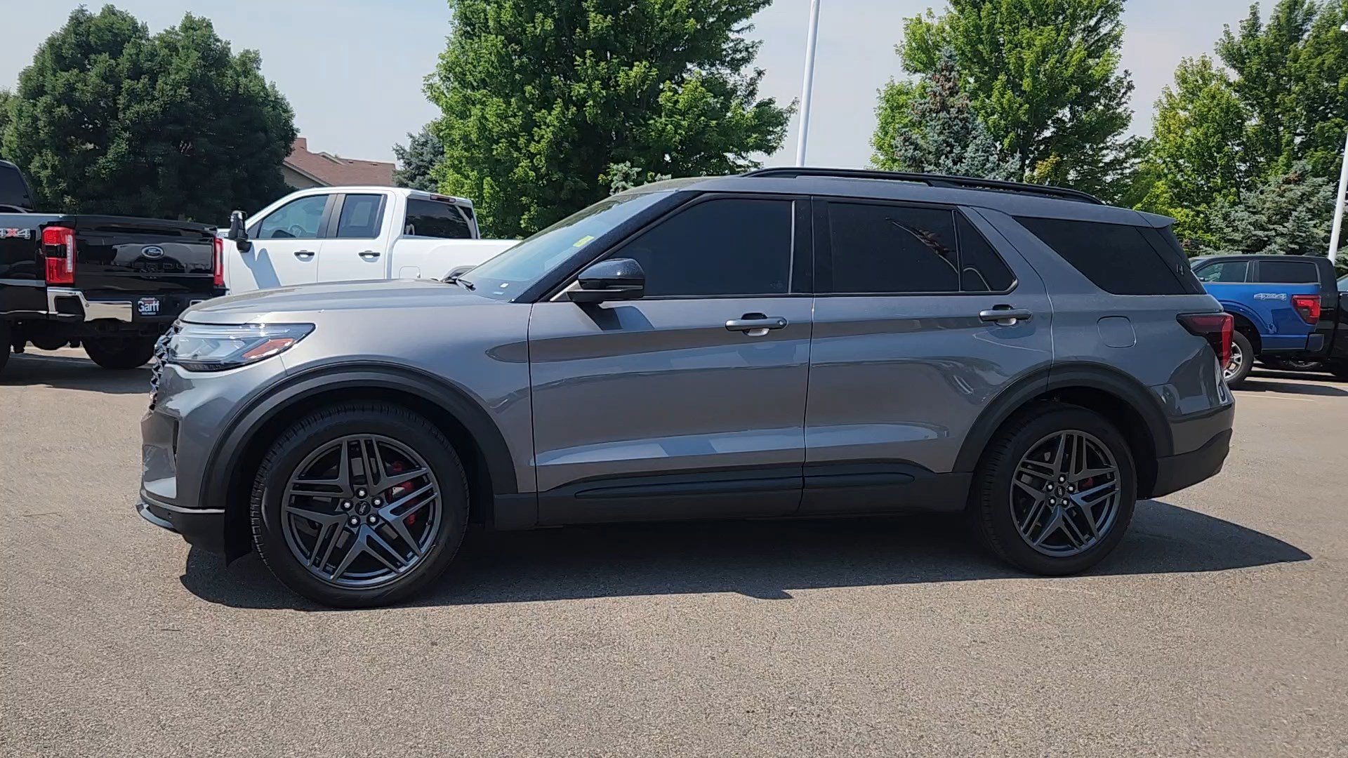 Certified 2025 Ford Explorer ST w/ Sun And Sound Package AWD/4WD image 4