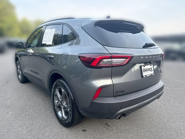 Certified 2025 Ford Escape ST-Line Select AWD/4WD image 6