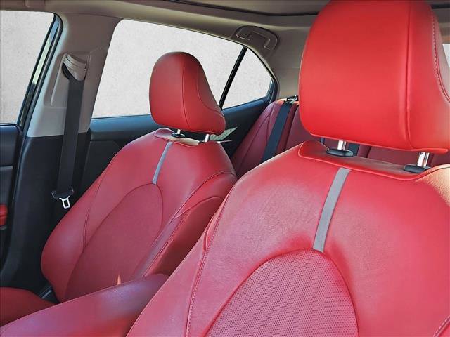 Used 2021 Toyota Camry XSE image 8