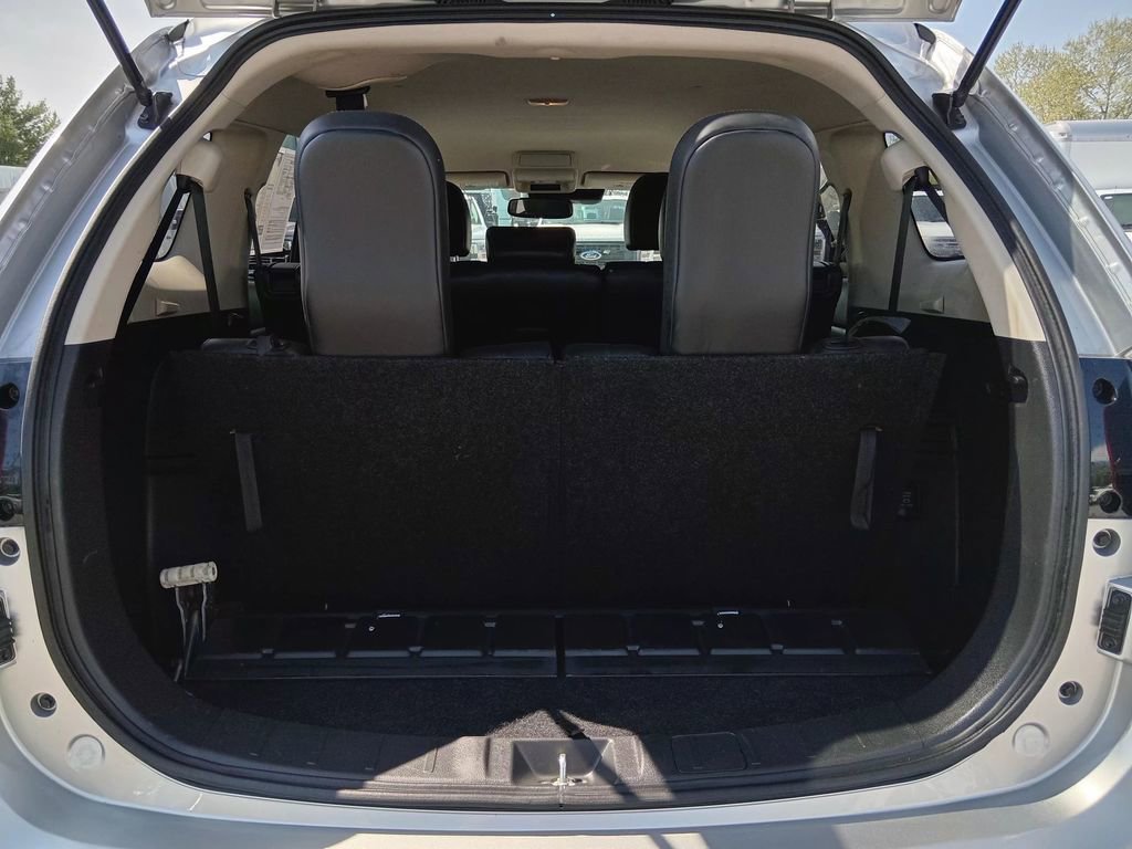 Used 2020 Mitsubishi Outlander SE AWD/4WD image 5